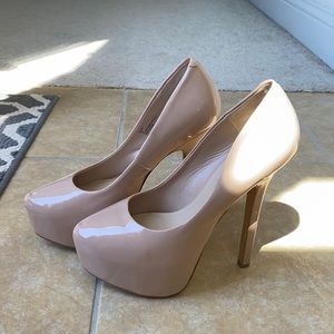 Steve Madden Platform Pumps